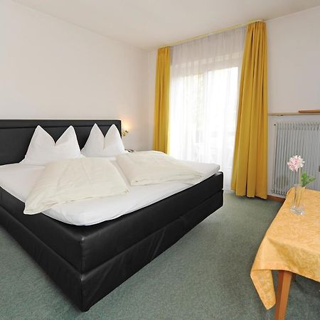 Hotel Pension Schweitzer Silandro Ngoại thất bức ảnh