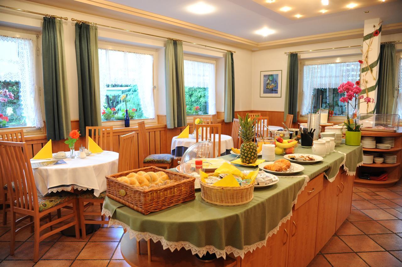 Hotel Pension Schweitzer Silandro Ngoại thất bức ảnh